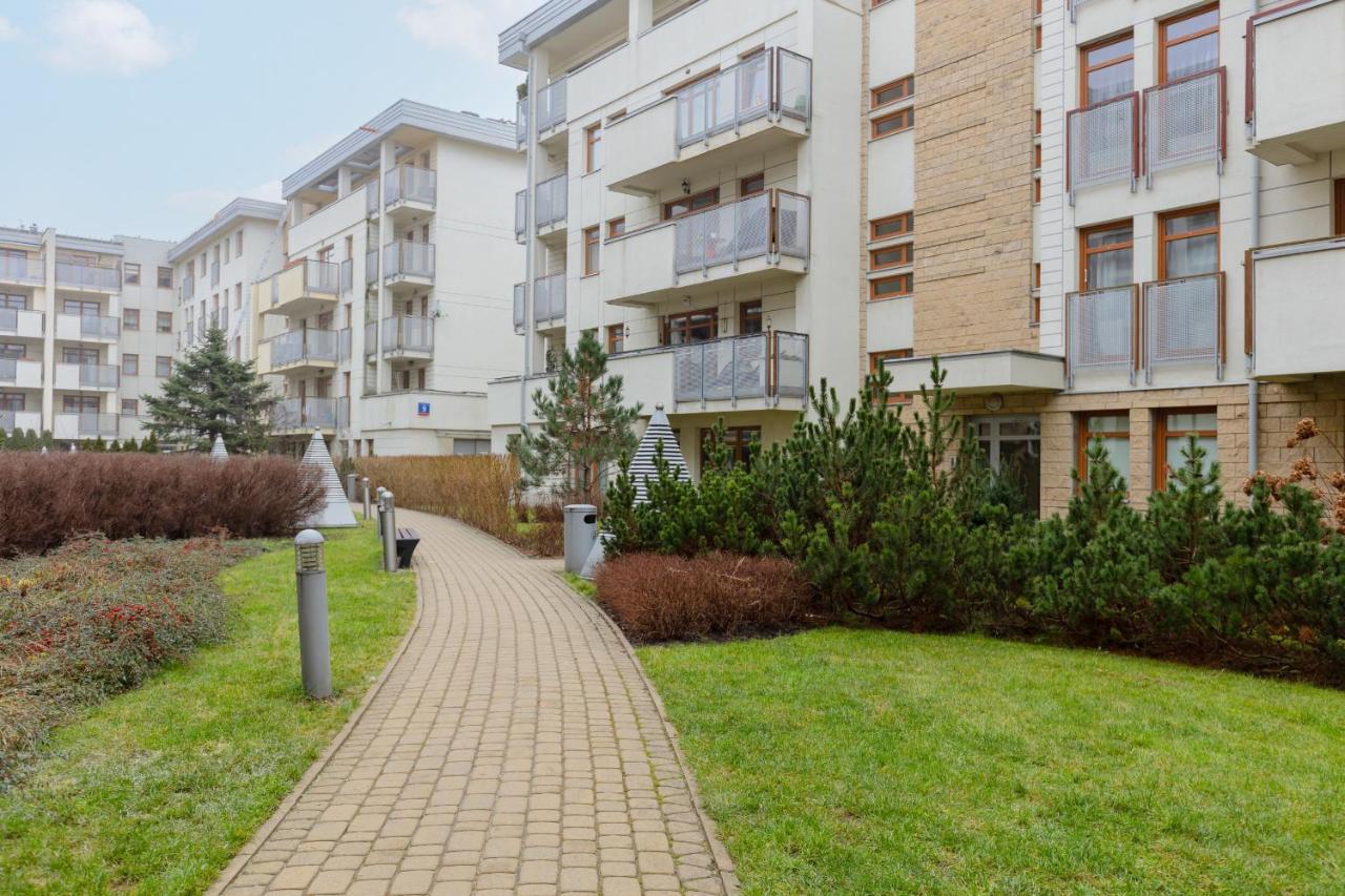 Blonia Wilanowskie Apartment Warsaw By Noclegi Renters Exterior foto
